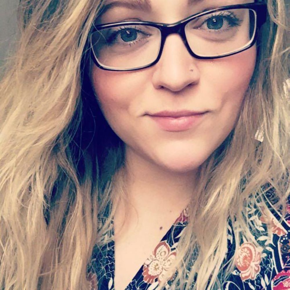 Meet your Posher, Hannah
